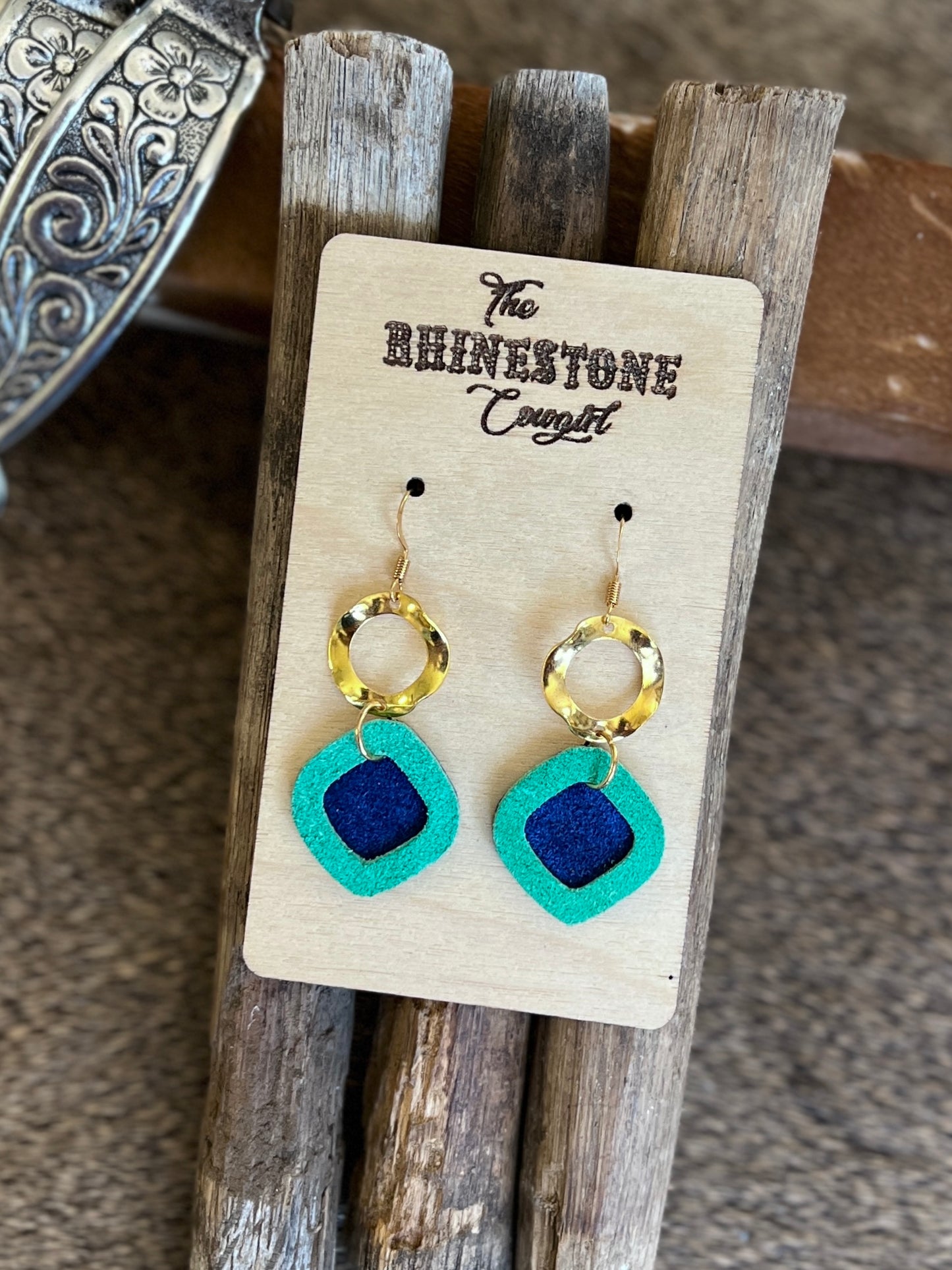 Bold Petal Drops