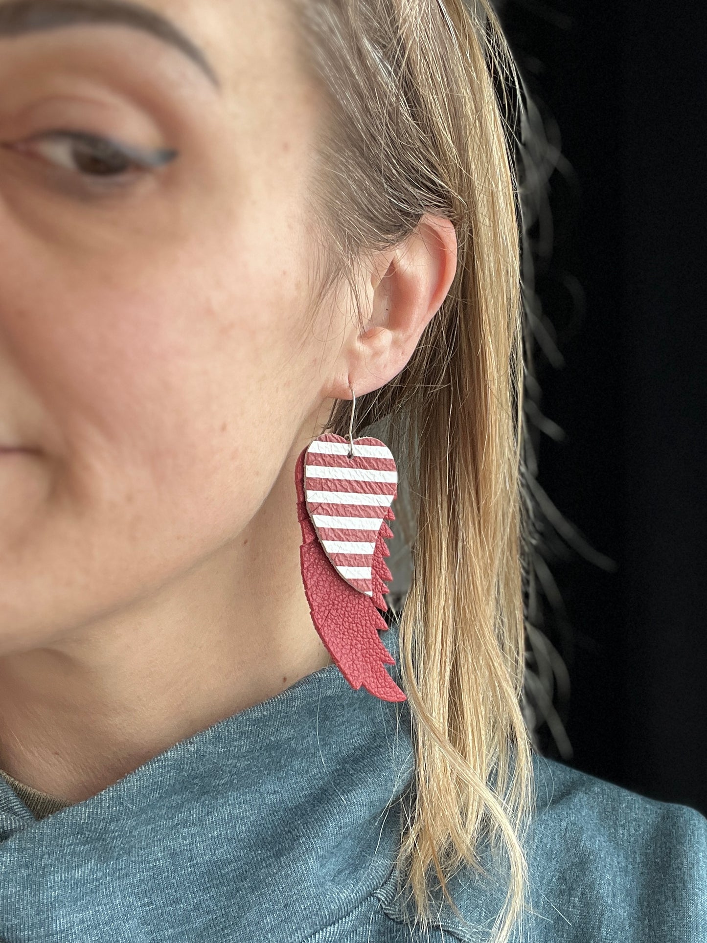 Smaller Heart-on-the-Line Fringy Heart Wings