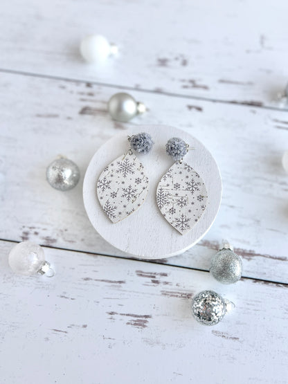 Falling Snowflakes