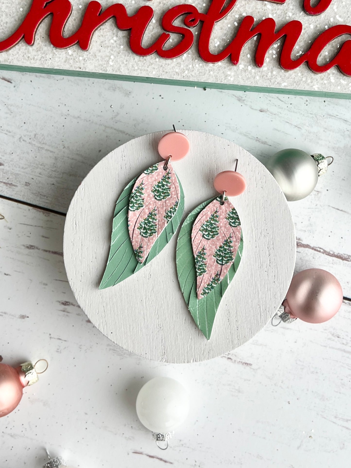 Vintage Ceramic Tree Blush/Mint Lady May Feathers