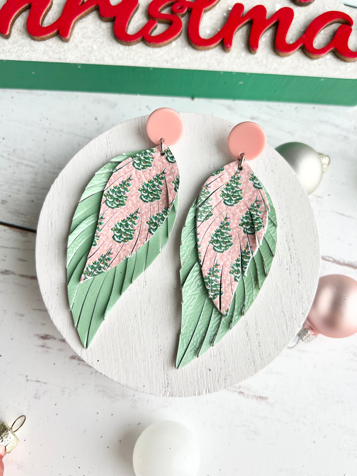 Vintage Ceramic Tree Blush/Mint Lady May Feathers