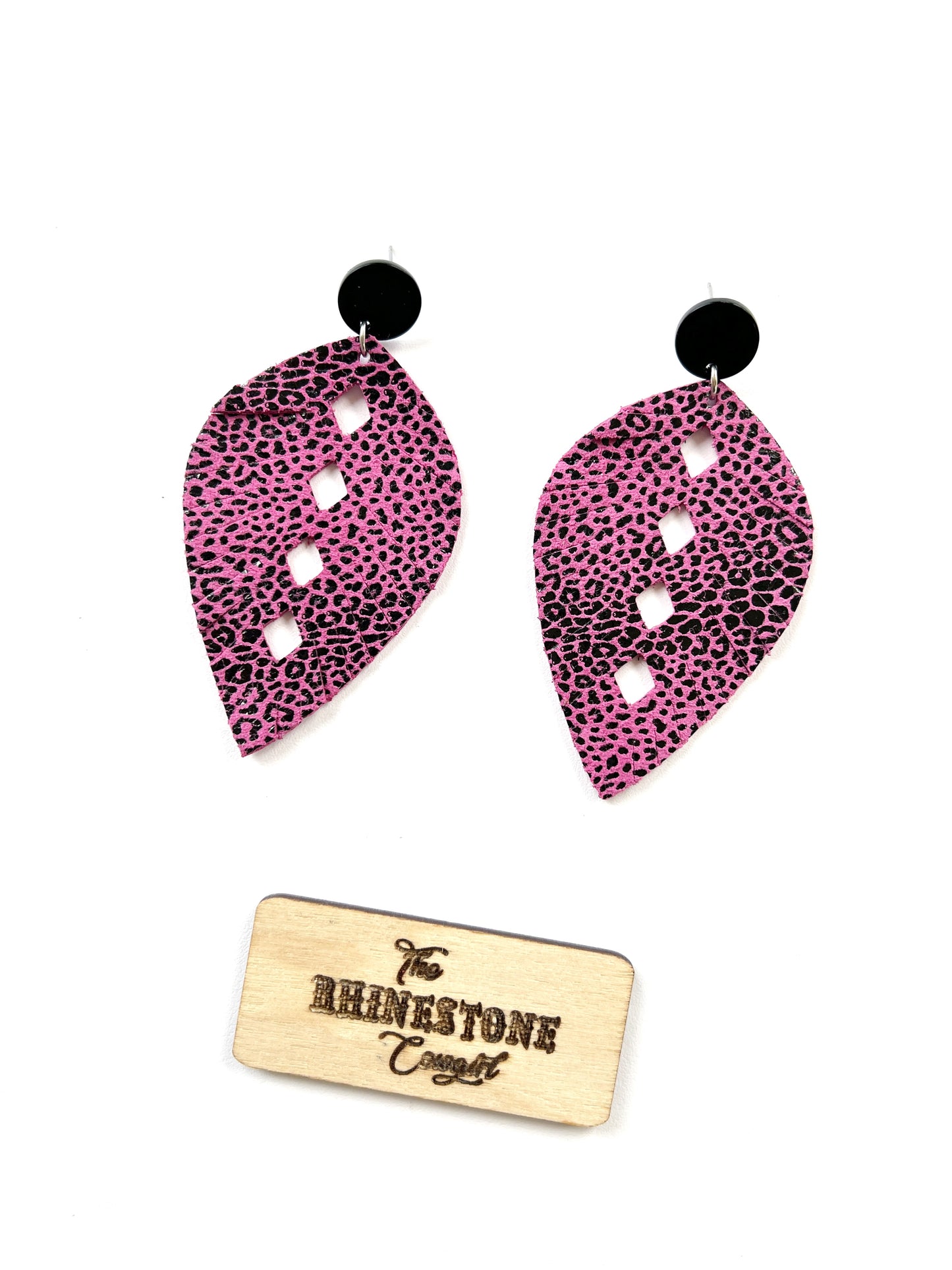 Black Shiny Baby Cheetah/Hot Pink Suede Cattle Kate Feathers