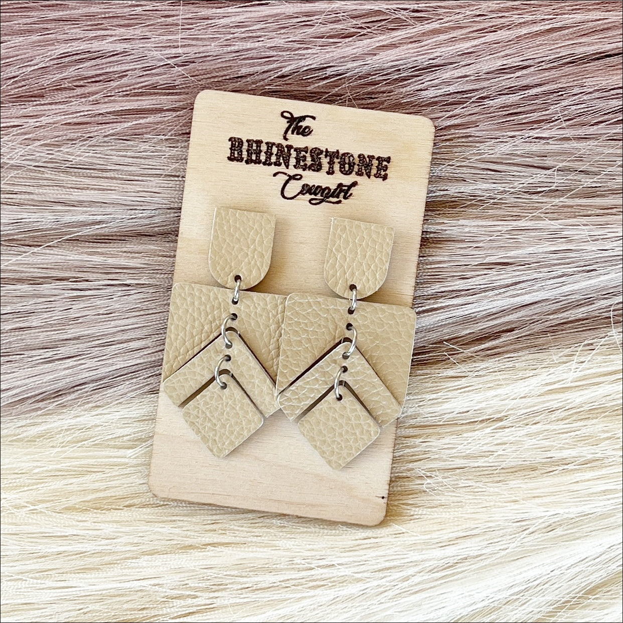 Sand/Soft Beige Mesa Dangles